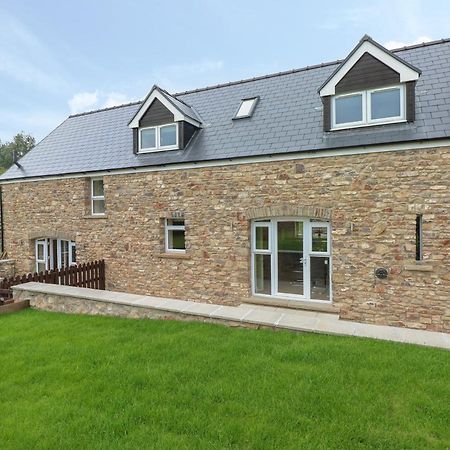Villa Woodpecker Barn Pontyclun Esterno foto